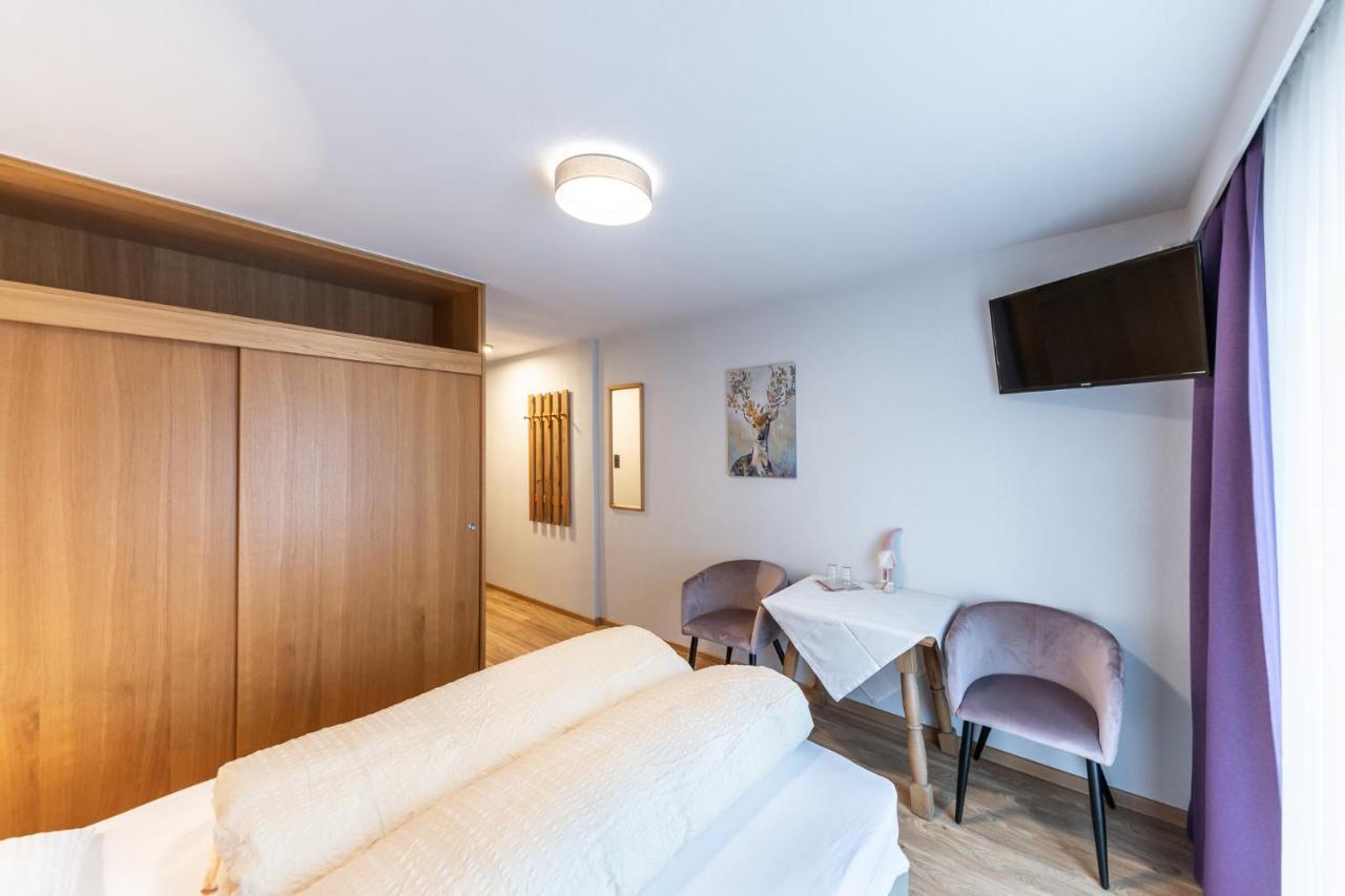 Pension St.Lukas プフンツ エクステリア 写真